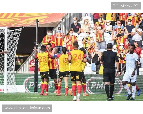 法甲巴黎缺席非洲杯影响微，朗斯马赛减员少争冠持续。