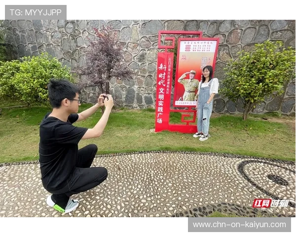 本地化内容与赛事品牌结合，通过文化打卡增强参与者归属感